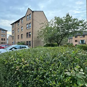 Apartment Two Bedroom Flat Close To Meadows With Free Parking, Edinburgh